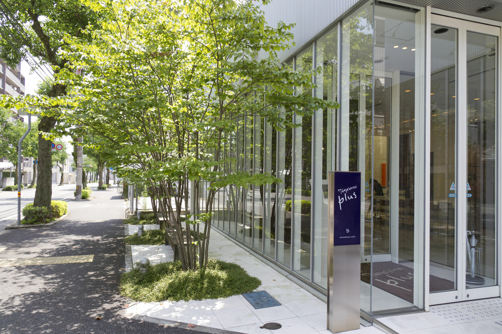 7 Days Hotel Plus Kōchi Екстериор снимка